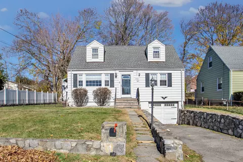 28 Aquila Rd, Stamford, CT 06902