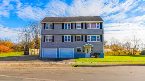 90 Blohm St, West Haven, CT 06516
