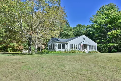 313 Quinebaug Rd, North Grosvenor Dale, CT 06255