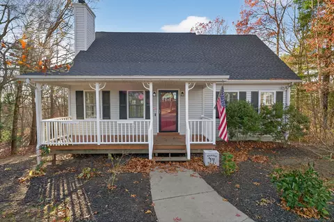626 Pendleton Hill Rd, Voluntown, CT 06384