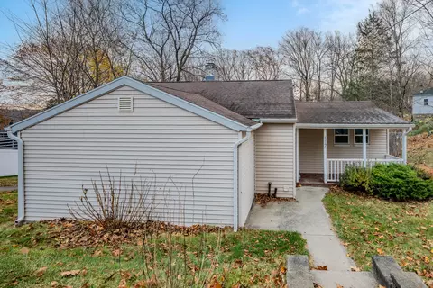 117 Cherry Ave, Watertown, CT 06795