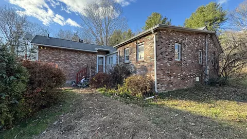 337 Hampton Rd, Chaplin, CT 06235 photo 1