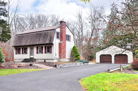 913 Jeremy Swamp Rd, Southbury, CT 06488