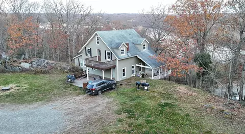 88 Rocky Rest Rd, Shelton, CT 06484