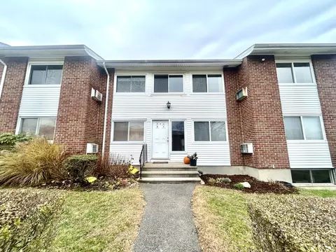 80 County St #1U, Norwalk, CT 06851