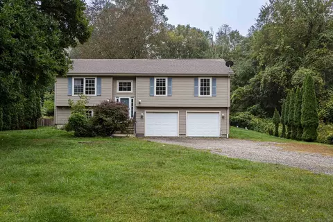 10 Mathieu St, Norwich, CT 06380