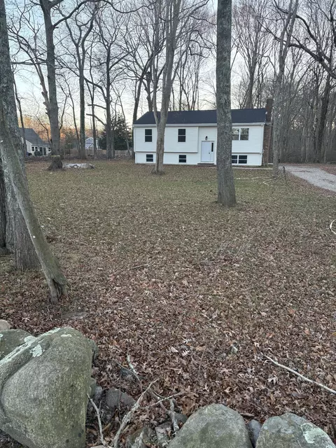 1300 Old Colchester Rd, Oakdale, CT 06370