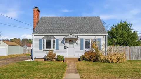 43 Salem Rd, Manchester, CT 06040