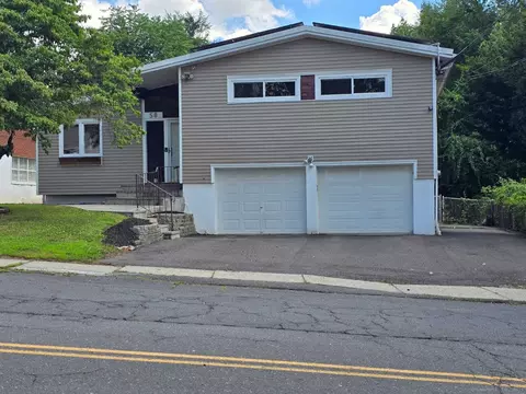 58 Moran St, Waterbury, CT 06704