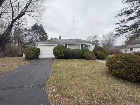 10 Topview Dr, Thompson, CT 06277