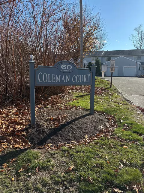 60 Coleman St #B15, East Haven, CT 06512