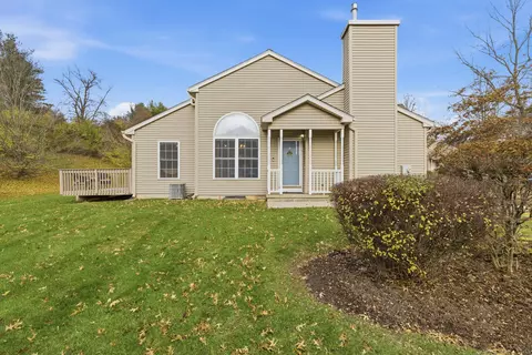 25 Hamden Hills Dr #69, Hamden, CT 06518