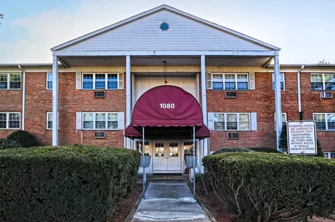 1080 New Haven Ave #113, Milford, CT 06460