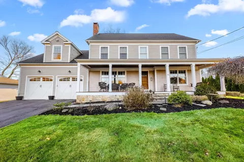 8 Moorland Rd, Trumbull, CT 06611