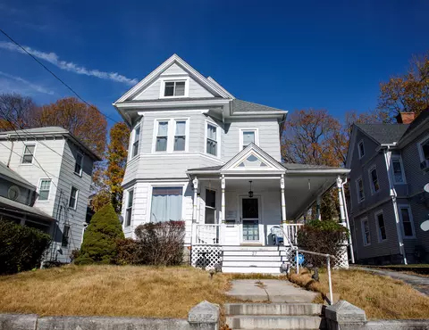 27 West St, New London, CT 06320