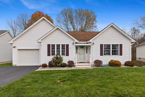 31 Dacosta Dr #31, Newington, CT 06111