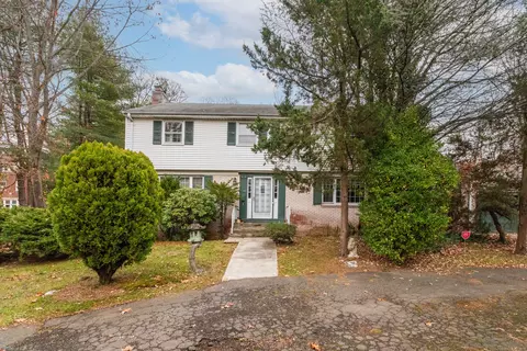 855 Prospect St, Hamden, CT 06517