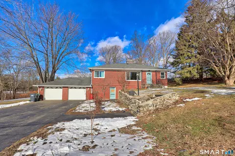 534 Smith Rd, Thomaston, CT 06787