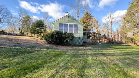 Exterior - 338 Main St, Hampton, CT 06247 photo 3 of 9