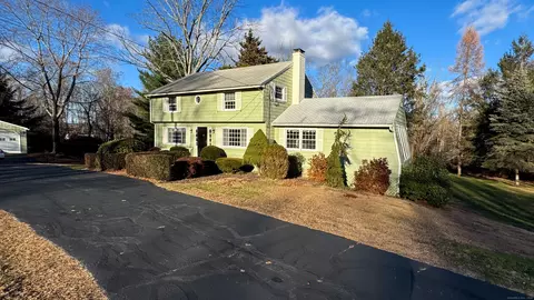 Exterior - 338 Main St, Hampton, CT 06247 photo 2 of 9