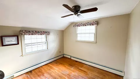Bedroom - 338 Main St, Hampton, CT 06247 photo 8 of 9