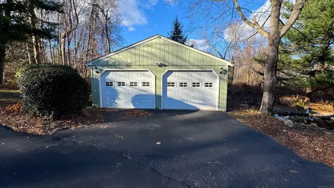 Exterior - 338 Main St, Hampton, CT 06247 photo 9 of 9