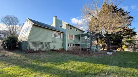Exterior - 338 Main St, Hampton, CT 06247 photo 4 of 9