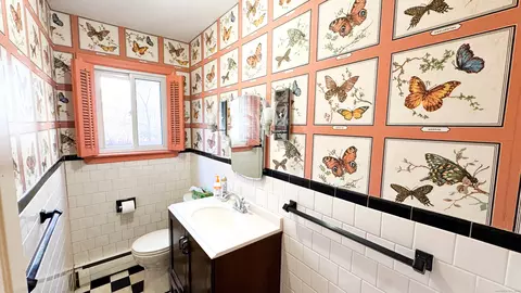 Bath - 338 Main St, Hampton, CT 06247 photo 1 of 3