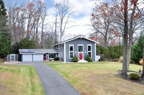 114 El Toro Dr, Bristol, CT 06010