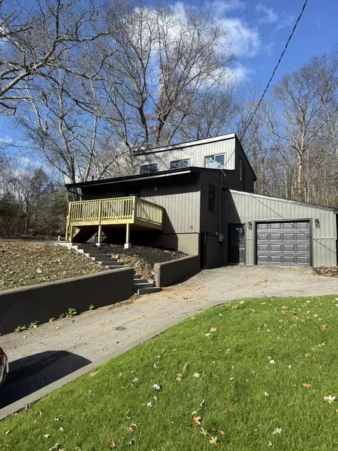 14 Strnad Rd, Lisbon, CT 06351