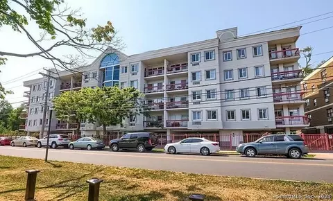 850 Atlantic St #208, Bridgeport, CT 06604