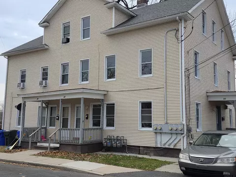 32 Cottage Grn, Enfield, CT 06082