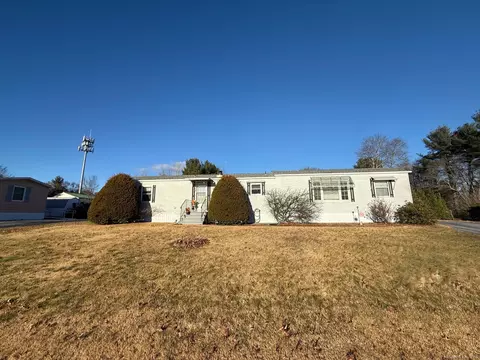 10 Highland Dr, Quinebaug, CT 06262