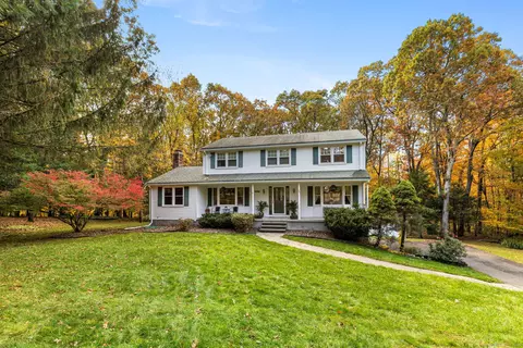 25 Partridge Hollow Ln, Vernon, CT 06066