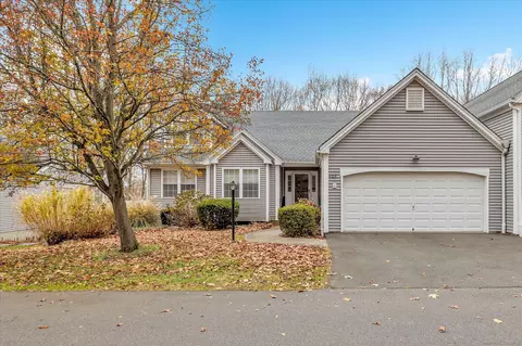 498 Elk Run #498, Shelton, CT 06484