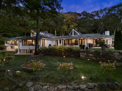 35 Sterling Rd, Greenwich, CT 06831