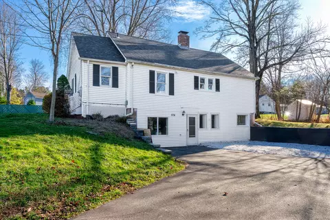 574 Butternut St, Middletown, CT 06457