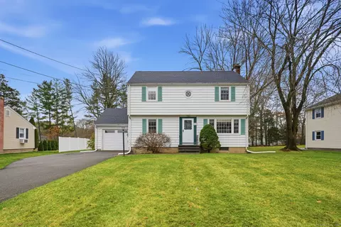 215 Pine Ln, Wethersfield, CT 06109