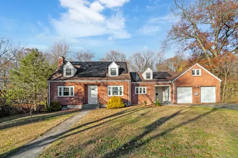 23 Ledyard Rd, New Britain, CT 06053