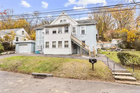 32 Huntington Ave, New Haven, CT 06512