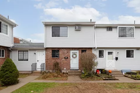 30 Woodglen Dr #7A1, Waterbury, CT 06705