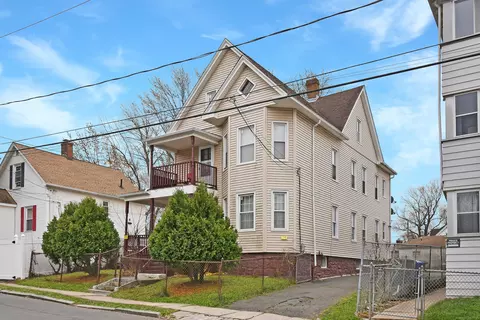 67 Harbison Ave, Hartford, CT 06106