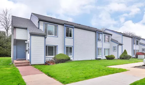 130 Candlewood Dr #130, South Windsor, CT 06074