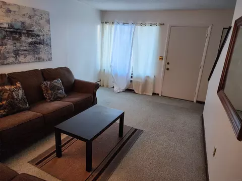 189 Kaynor Dr #C, Waterbury, CT 06708