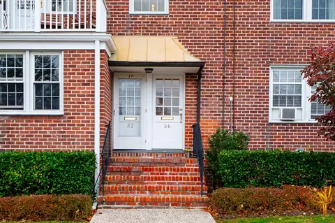 36 Putnam Park, Greenwich, CT 06830