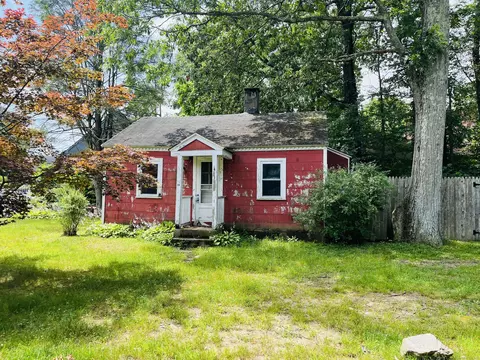 35 Saginaw Trl, Shelton, CT 06484