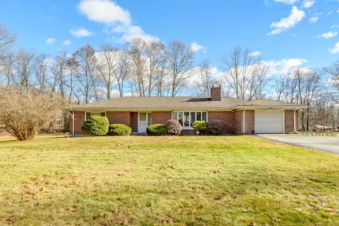 1436 North Rd, Killingly, CT 06241
