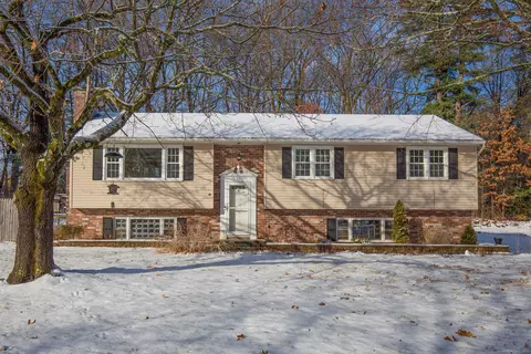 32 Michele Dr, Somers, CT 06071