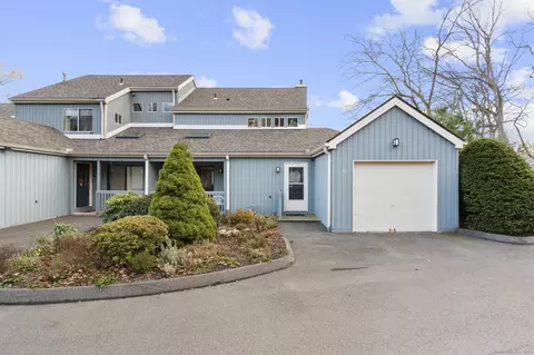 113 Spring Gln #113, Shelton, CT 06484