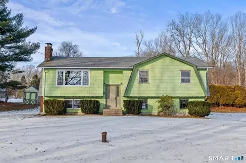 538 Old Hartford Rd, Colchester, CT 06415